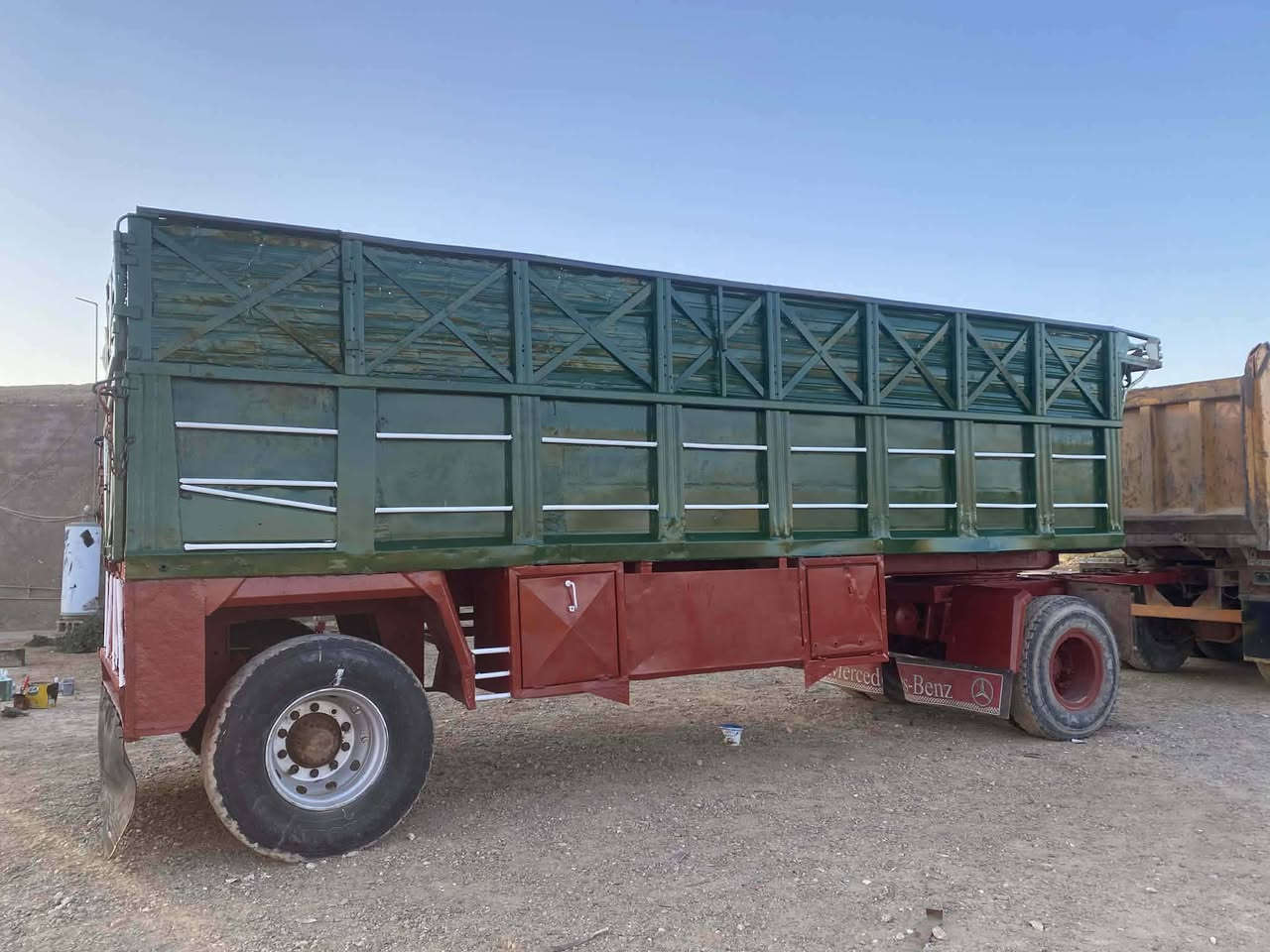 السلام عليكم للبيع عربانه المانيه طول ٧وربع لستفسار أكثر عرقم ***********
