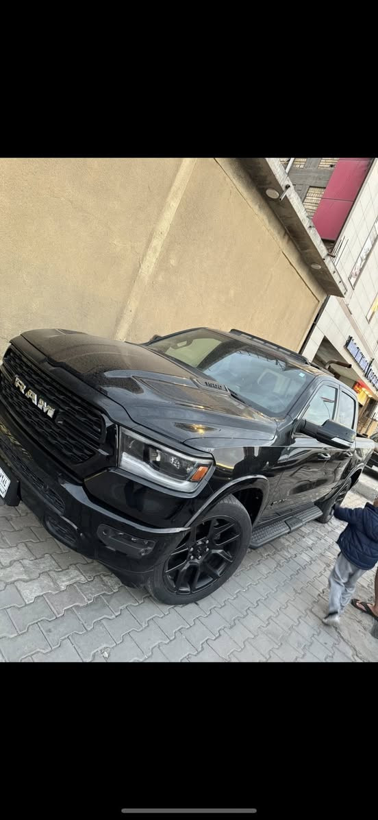 السلام عليكم رام لارامي سبورت ايتورك بلاك ادشن
سياره فول مواصفات للأخير 

-موديل 2022

-بنوراما

-شاشه تيسلا 

-ايتورك

-سستم سماعات كامل

-كشنات جلد كهرباء سائق+راكب + تبريد وتسخين مقاعد

-صندوق كهربائي

-رادارات جانبيه اماميه خلفيه + نقطه عمياء 

-كاميرات محيطيه 

- دوسات بلاديه 

-عداد ديجتال 

-دفع رباعي 4x4

-انظمة قياده

-دوسات البانزين كهرباء 

حادث السياره جاملغ الايسر والبنيد مصلحه تصليح درجه أولى وبدون اي نقص 

السيارة فحص مؤقت وتترقم جميع المحافظات

السيارة ماشيه قليل 18 الف فقط 

السعر 310 مكانها البصره مركز مدينه 

للتواصل  واتساب 

***********

***********
