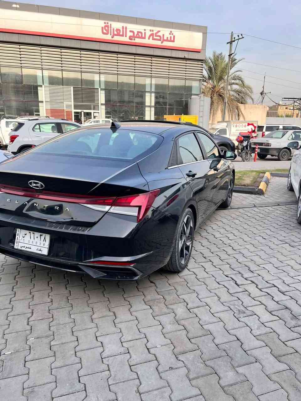 النترا ٢١ واردة امريكي محرك ٢٠٠٠دوش ماشيه ٥٢الف كيلو متر حادثها جاملغ وبنيد ايرباك دشبول وبيها شوية شخوط
فول مواصفات
رادارات 
شاشه ديجتل 
فتحه سقف 
سستم صوت 
هاند بريك بصمه 
تشغيل عن بعد 
شحن لاسلكي
اشاير بلمري 
لد خلفي 
كشن كهرباء تبدفئه تبريد كشنات 
ويلكب 17
السعر ١٤٠ وبيها مجال بسيط 
المكان بغداد حي الخضراء للتواصل ***********
