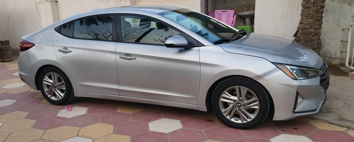 السلام عليكم
سياره للبيع نوع النترا موديل 19 
وارد امريكي حادث ربع بيند حسب مابين بالصور  
بدون ايرباك 
مكينه2000 دوش
 وكير ومكينه مكفولات
  ماشيه 111ميل
 فول مواصفات 
مانع انزلاق 
مثبت سىرعه 
رادرات اماميه  
شاشه كبيره كامرا دوار 
سستم صوت 
 حداده جديده خير من الله 
تخم تاير جديد
باتري جديد
 سياره بسمي وهزه جديده
 العنوان بابل حله  شراى يتصل بيه خير ويدلل السعر ب 136  وبيها مجال قليل الرقم ***********
