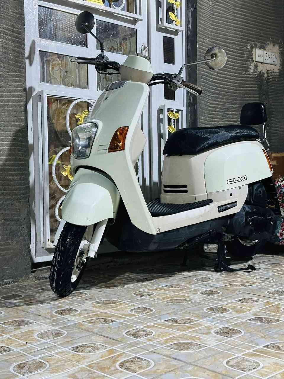 سلام عليكم دراجه للبيع بوليس دراجة جديده صارله ٤تيام من طالع من الوكيل وصل بيه مال معرض مكفوله كفاله عامه مكاني حله الاكرمين ‭٠٧٨٢ ٨٢٠ ٨١٨٤‬
