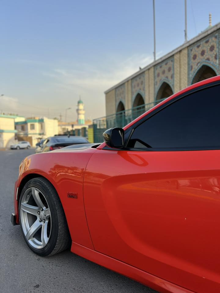 السلام عليكم جارجر برتقالي 2021 RT فول مواصفات
المواصفات 
فتحة سقف
كشنات حضن كهربائي 
خزن ميموري
رادار جانبي + نقطه عمياء
داخل كله دبل خيط
ستيرن كهربائي
كشنات تدفئه تبريد 
ويل نجمه خسفه قويه اصلي
فيتم ريسنك
بلكات ريسنك
مسطره نوزلات SRT 
دبلات امامي خلفي جديد
عليها تفريغ وبرمجة يم مصطفى ايكل ملف خاص 
السياره مضلله بالكامل 
ماشيه ٤٥ الف 
كير مكينه اكسل كفاله
السياره مصروف عليها وبلواقع بعد احلى 
تجي تشوف وتكلب وتشلع عيوني واذا معجبتك نكسب معرفتكم واني خادم 
الحادث سطحي ( ٣ قطع + قطعه كلير ) جاملغات اماميه وبنيد وجاملغ خلفي 
صور الحادث خاص 
السعر 205 وبيها مجال 
مكاني بغداد للاستفسار ***********
