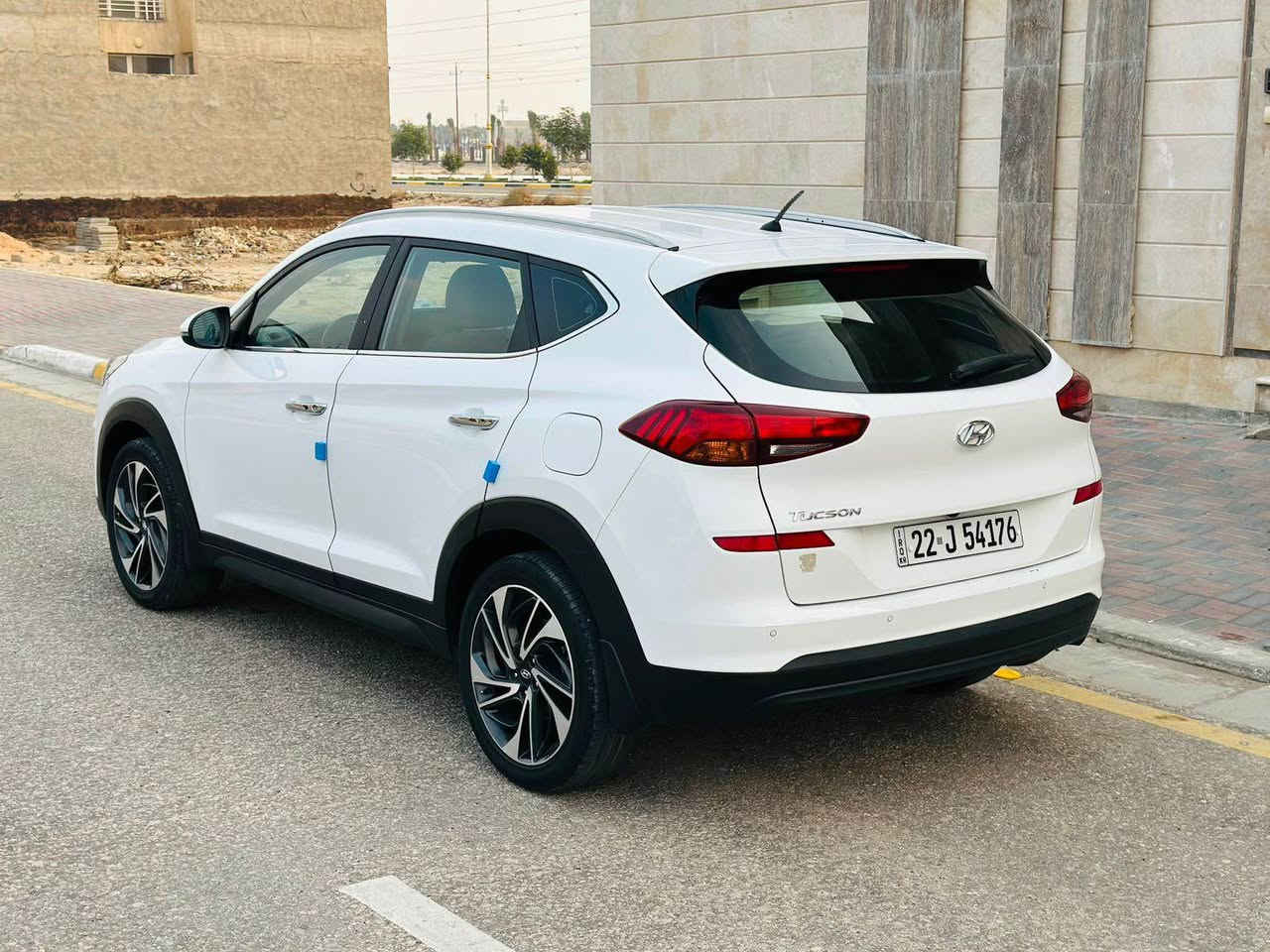 توسان خليجي مديل 2020 كفاله من صبغ وتبديل بيه بارد موضح بل سونار 
السعرر (198)
للاستفسار ***********
موصفات داخل بيجي شاشه كامره حساسات امامي وخلفي بصمه تشغيل وبوب تحكم جيهتين تبريد قطعتين ماشيه 105 كم مكينه وكير مكفولات تخم تاير جديد سياره جاهزه وما بيه نقص مكان السياره كربلاء كربلاء, العراق
