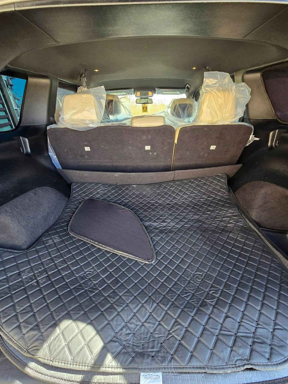 سلام عليكم 
جيب موديل 16 رقم بغداد نكليزي بسمي سياره كلين بدون قطره صبغ فول عده الفتحه  مكينه 3600 بساتم 14 وكير مكفولات شرط وتخم تايرات جديده حداديه جديده سعر 195 وبيها مجال


**إذا كنت صاحب هذا الإعلان وتريد حذفه لأي سبب، رجاءا أرسل رسالة إلى الدعم الفني**