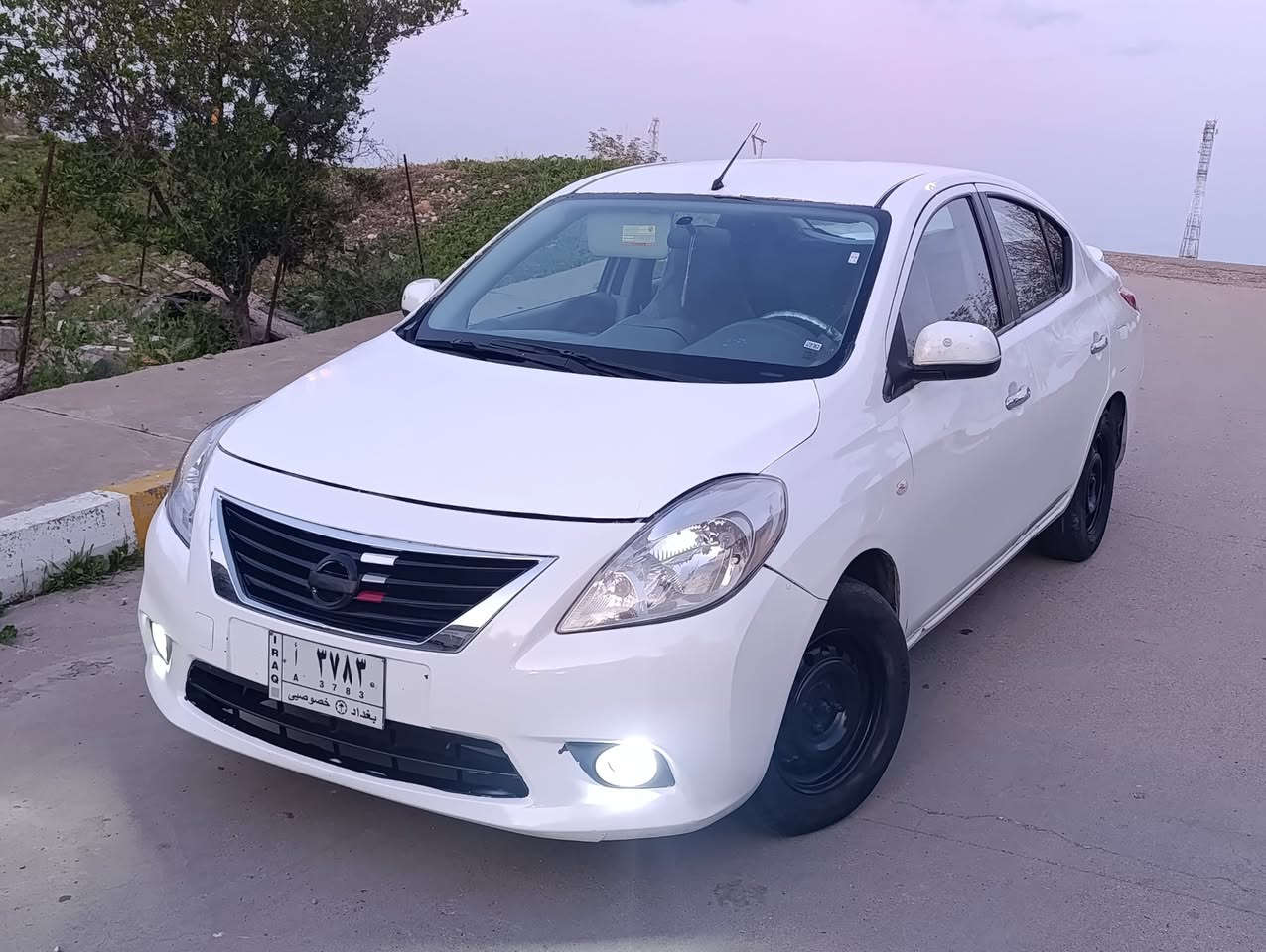 نیسان سەنترا سقفی شوشەخیزامی شوختیکی پیوە نیە. گیڕومەکینە بەشەرت ساروگەرم بەشەرت .مکینە کەورەی.مەرخوب.مودیل2015 کوڕینەوەش دکەم ***********
