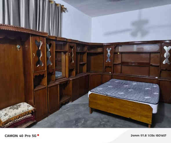 غرفه نوم عراقي مسرح قطعتين سعره 700 وبي مجال للاستفسار ***********
