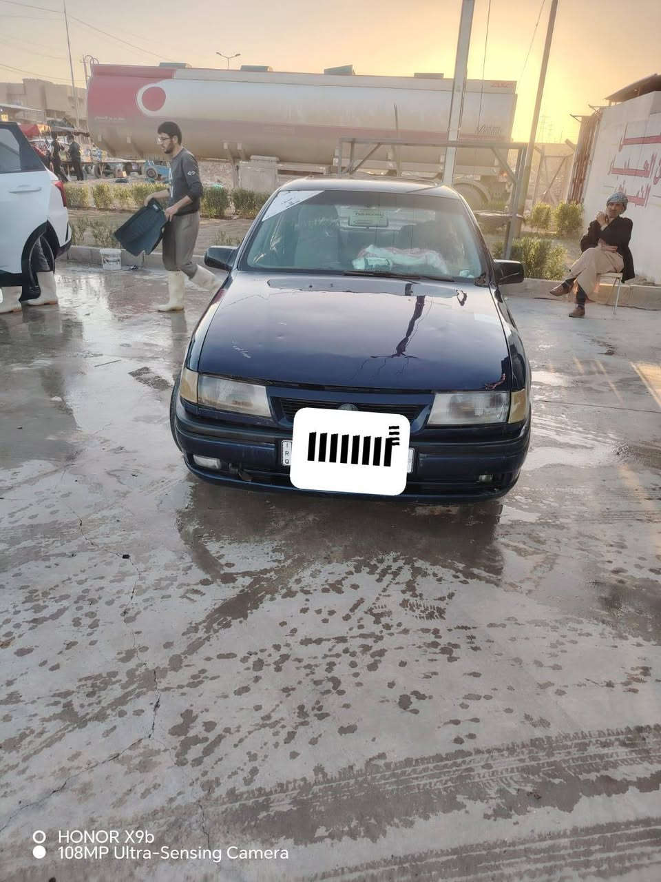 السلام عليكم
موديل 93 شرط ما بيها شي لا ضرر لا صبغ  مصفرة كامل كاربون رقم الماني باسمي نينوى حجم 18 كير عادي  السعر 48$ بي مجال 

***********
