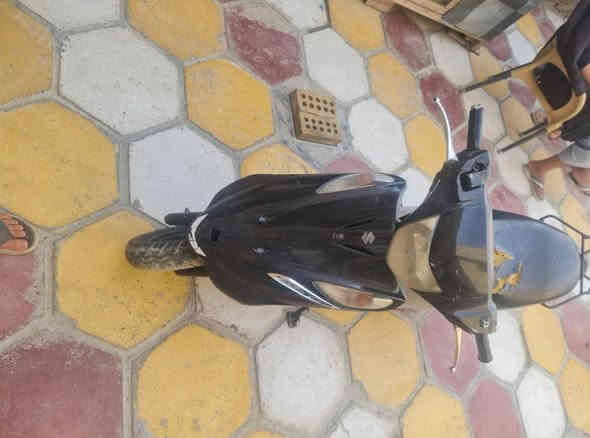 سلام عليكم دراجه 120 ادرس ياباني  مكينه تخبل وناعمه كفر بلادي سعر 400 مكان بغداد المعامل ***********
