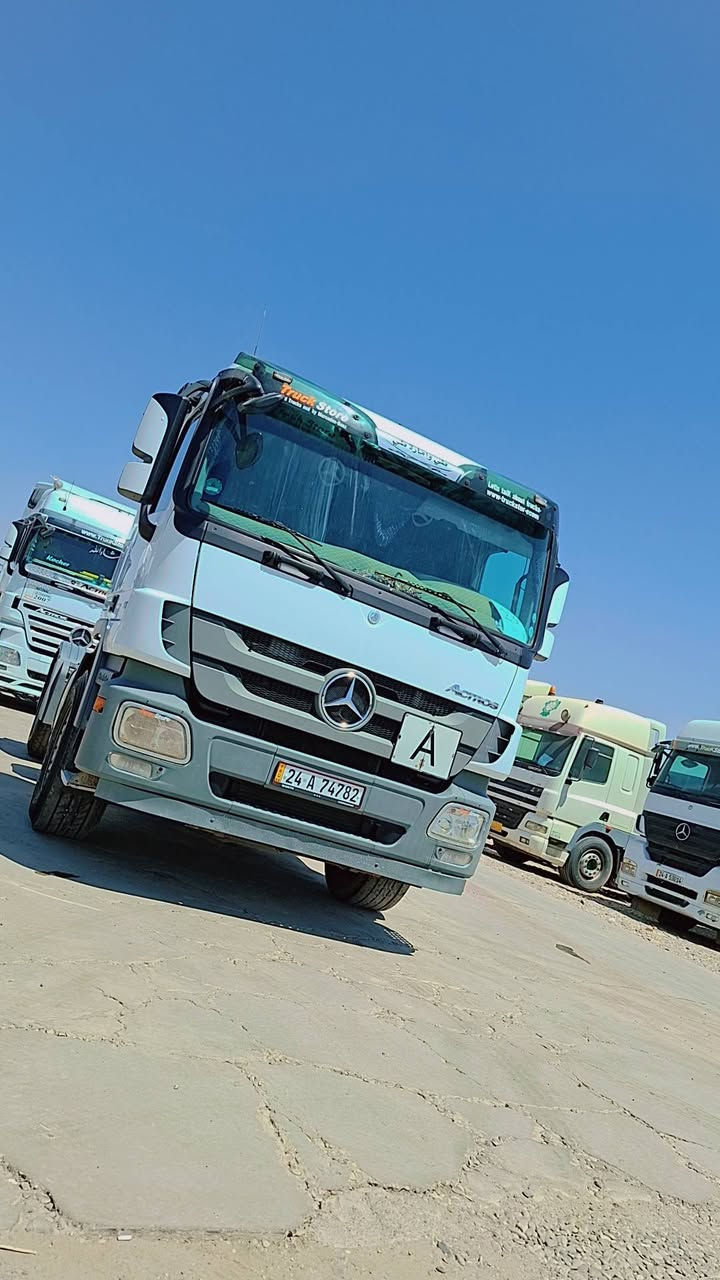 بسم الله الرحمن الرحيم 
النوع. السياره . مارسدس اكتروز تاك ويل دبل قماره حاجب راس تريله فقط لل بيع 
موديل . 2014.  حجم محرك . 18.44
 موصفات . تبريد . تايدر 5 طقات . ثلاجه داخل كير كهرب 12 نمره . منضومه وينج قلاب ابلادي . طخم تاير . حاكيه . 
سياره . جديد مامشتغله بل عراق 
كير اكسن محرك شاصي قماره صبغ . مكفول كفاله عامه شرط 
رقم سنويه . جديد تحويل مباشر 
السعر 485 معا مجال 
عنوان معرض . هوار . طريق دهوك موصل جمبور عميريه 
***********
***********
***********
