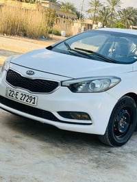 سيراتو ٢٠١٤ • فتحة سقف • شاشة كار بلي