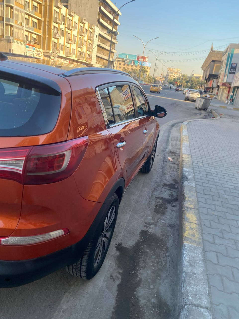 السلام عليكم للبيع سبورتج٢٠١٣ خليجي السياره مكفوله من الحادث وتبديل بيه صبغ دعاميه خلفيه وربع صندوك ولسونار بلمنشور  السياره  احله من الصور بنوراما وومري شفط وشاشه وكامره كير مكينه حداديه تبريد كهرباء كله مكفوله السعر١٣٥ وبيه مجال للستفسار *********** بغداد الطالبيه بغداد, العراق
