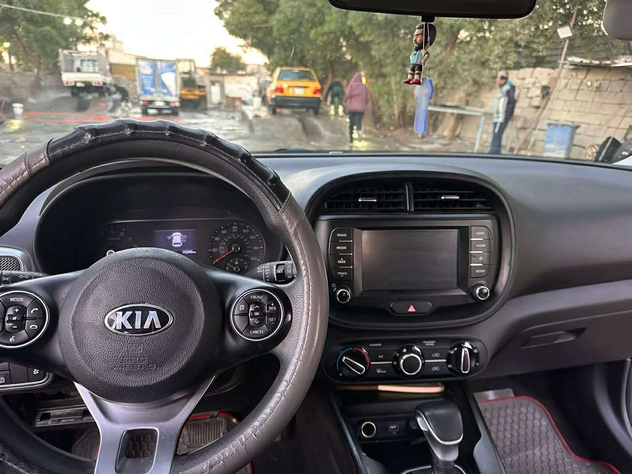 السلام عليكم
كيا سول 2020 
مكينة 2000 DOSH
المسافة المقطوعة 70.000الف كيلو 
حادث جاملغ امامي وبنيد ايرباك الدركة طاك وصور الحادث مرفقه بالمنشور 
مواصفات 
تحكم ستيرن_رادار امامي وخلفي_كاميرا خلفية__ابل كار بلي
رقم اربيل جديد سياره حلوه جديده
سعر 137$ بي مجال 
***********
