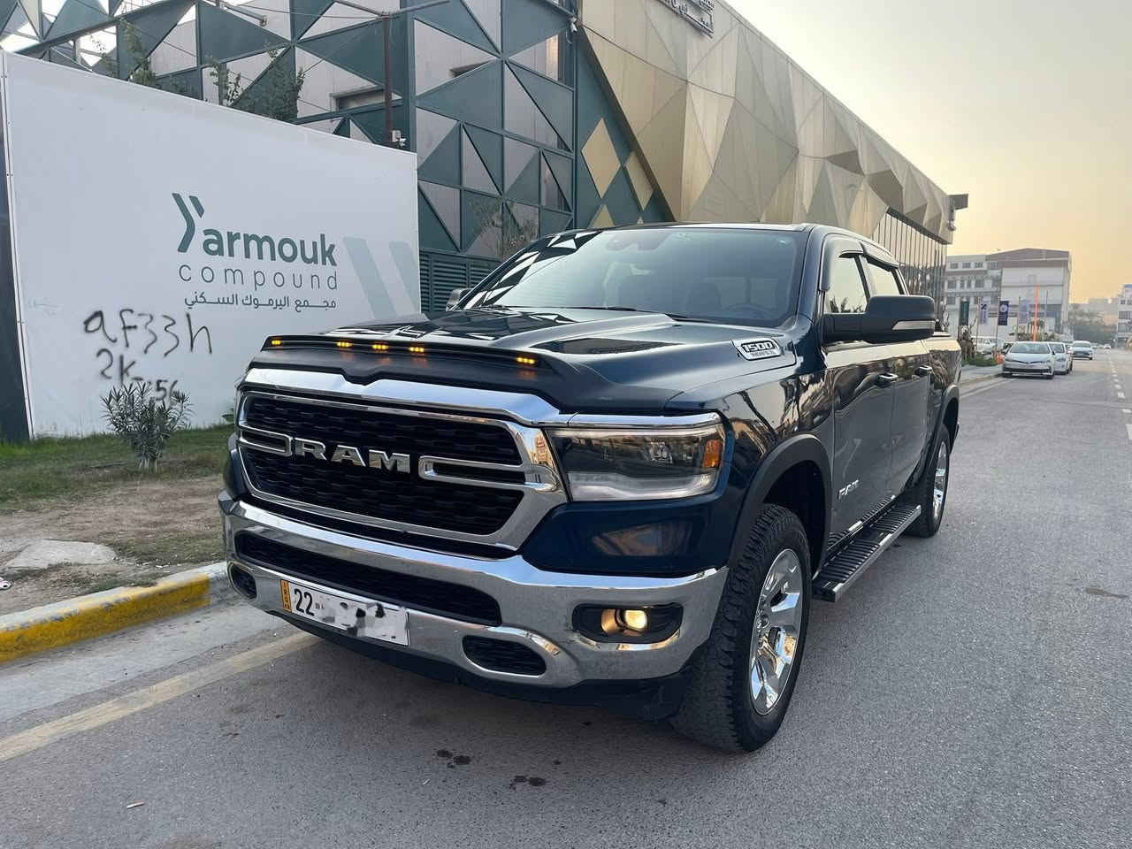 رام بك هورن  موديل 2022
ماشيه 42 الف ميل
اللون نيلي  
صبغ قطعتين (  باب خلفي وجاملغ امامي ) 
وتبديل قطعتين نفس اللون ووياها مرفق السونار
تو ويل باب طويل بدي قصير المرغوب ويل 20 
قبغ بدي جلد 
مرفعه ٢ أنج من الامام  
رقم اربيل بشرط التحويل 
كير ومحرك بشرط 
محرك 8 سلندر 5700 
بدون أيرباك  
تبريد قطعتين  
موقعها بغداد / اليرموك 
السياره نظيفه وميحتاجلها صرف ابد ع ايدي مستوردها 
رقم الهاتف:  ***********
