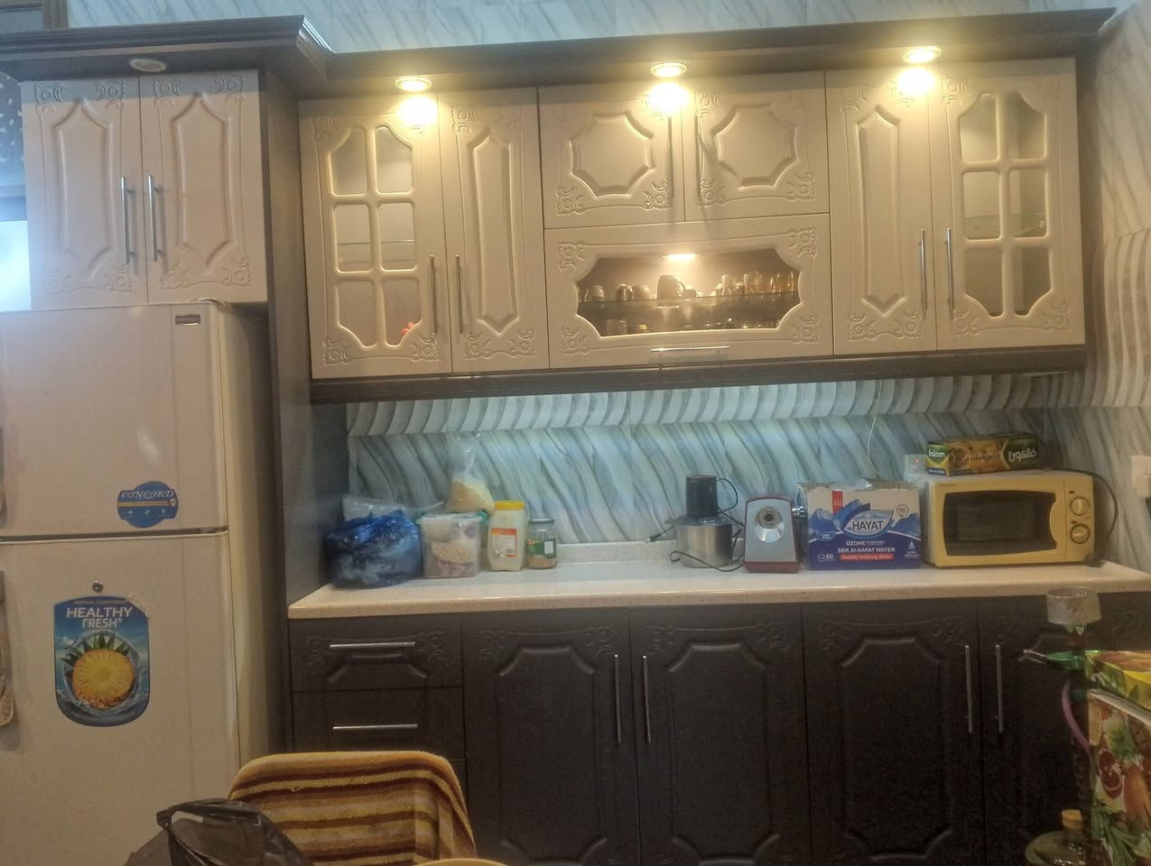 للاستفسار الاتصال على هذا الرقم ***********
الكاونتر مسمعمل للبيع مع المرشخه والطباخ
