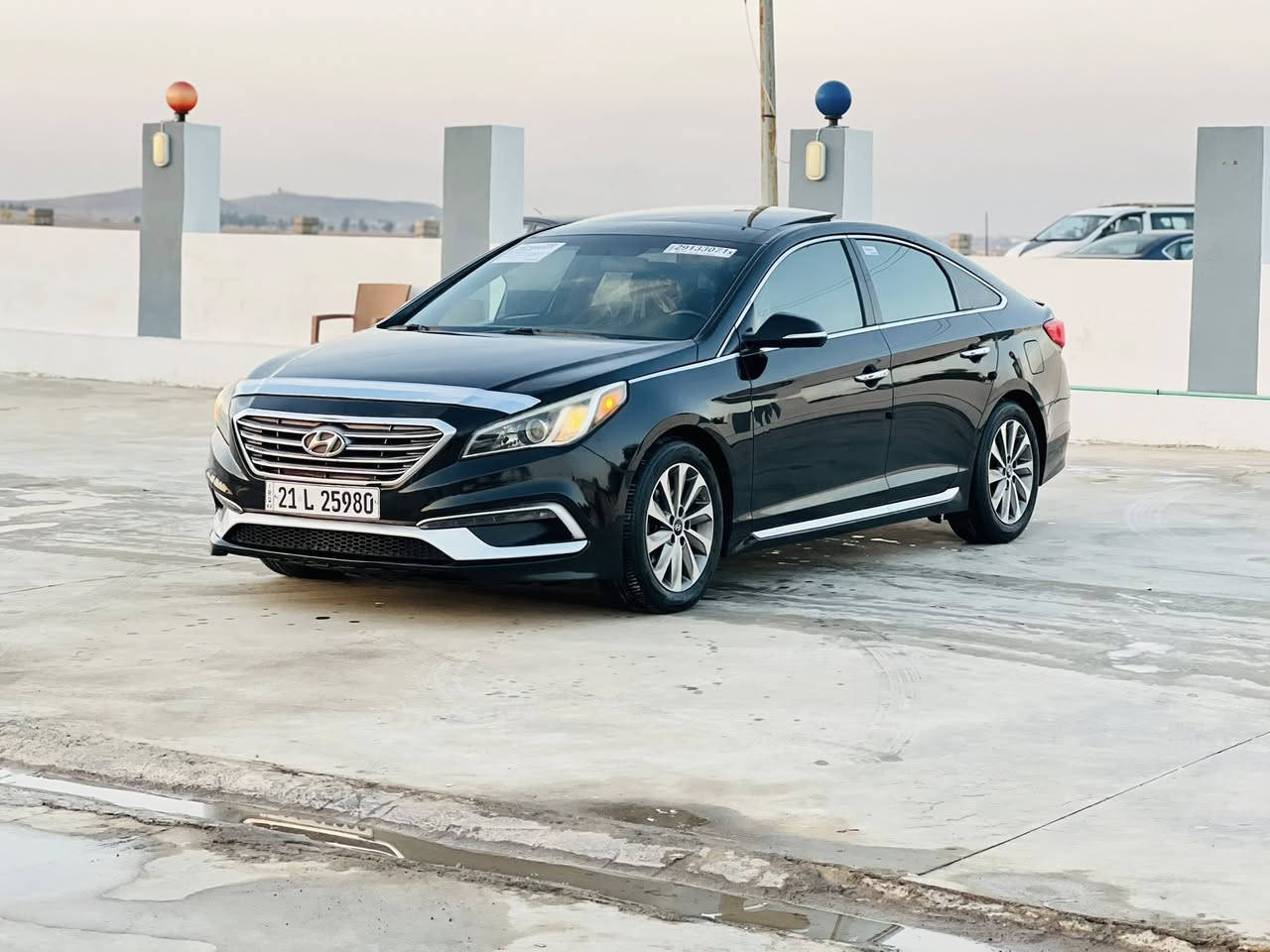 السلام عليكم
للبيع  سوناتا 2017وارد امريكيVIP فول مواصفات بنوراما فول 1/1 
رقم  انكليزي  مواصفات السيارة VIP 
كشن جلد
اعلى مواصفات بسوناتاVIP
 بصمة تشغيل بصمة ابواب بصمة جنطه كامرة خلفية دوارة ستيرن حرف D ويل اكروم كشنات هيتر امامي خلفي كهربائية. حار بارد
دبل اكزوم خلفي مكينه2400 
السيارة بيها 1قطع وداير صبغ 
السعر اتصل ودلل
رقم ***********
‏
