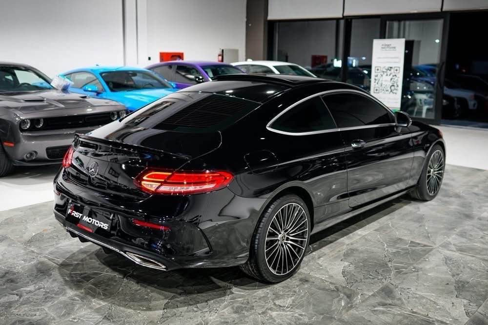 Mercedes C300 2023 coupe 
کلین تایتل 
جملغ باب کلیر 
بدون حادث 
مآشی ٣٢ الف 
سعر ٣٢٥ ورقە 
***********
*********** أربيل, العراق
