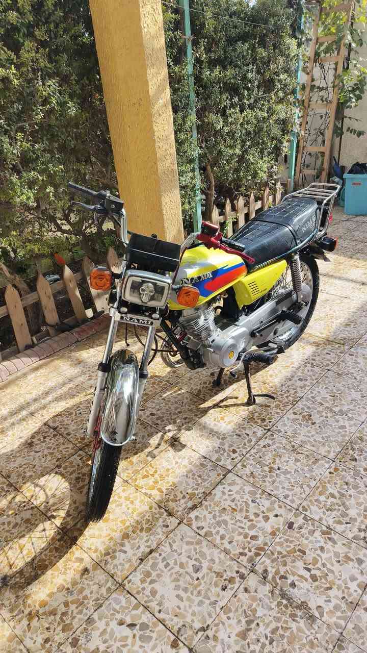 متاح نامة امتياز مديل 23 رقم وسنوية دراجة خير من الله شلعة ومعدل بيهة عمبار كلج يعني تنسة السيم ودوختة تجي تفحص وتاخذ كاملة مكملة ما بيهة اي نقص فقط الفج مال الدسك الامامي فاتحة يرادلة فحمات السعر مليون و150 بيهة مجال بسيط عنواني كوت شهداء متواجد خاص او اتصل ***********.. ***********
