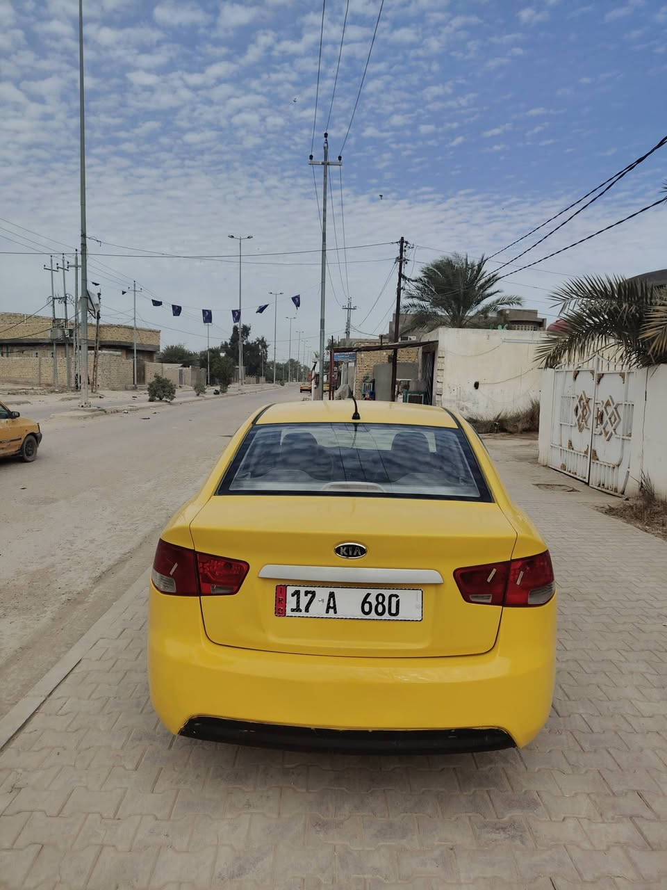 سيارة للبيع
🔹 النوع: كيا سيراتو 2013
🔹 الحالة:قطعتين (جاملغ + باب)
🔹 المكينه: مكفولة ما بيها شيء
🔹  باسمي
🔹 السعر: 85 ورقة قابل للتفاوض 
🔹 المكان: الديوانية / قضاء الحمزة الشرقي
📞  الاتصال على ***********
