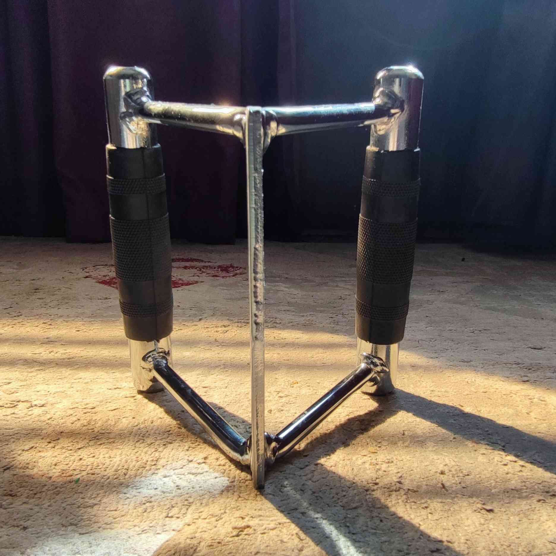 #قبضة بكرة(V) ستيل جديدة وغير مستعملة. السعر ١٥ الف فقط.


**إذا كنت صاحب هذا الإعلان وتريد حذفه لأي سبب، رجاءا أرسل رسالة إلى الدعم الفني**