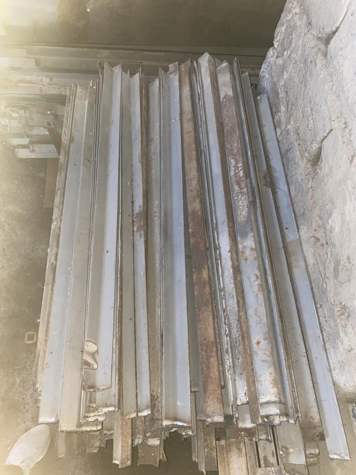 سلام عليكم زاويا للبيع طول (1/50) و (1/20) ام الانجين الكمية 1000 قطعة المكان بغداد للأستفسار ***********
