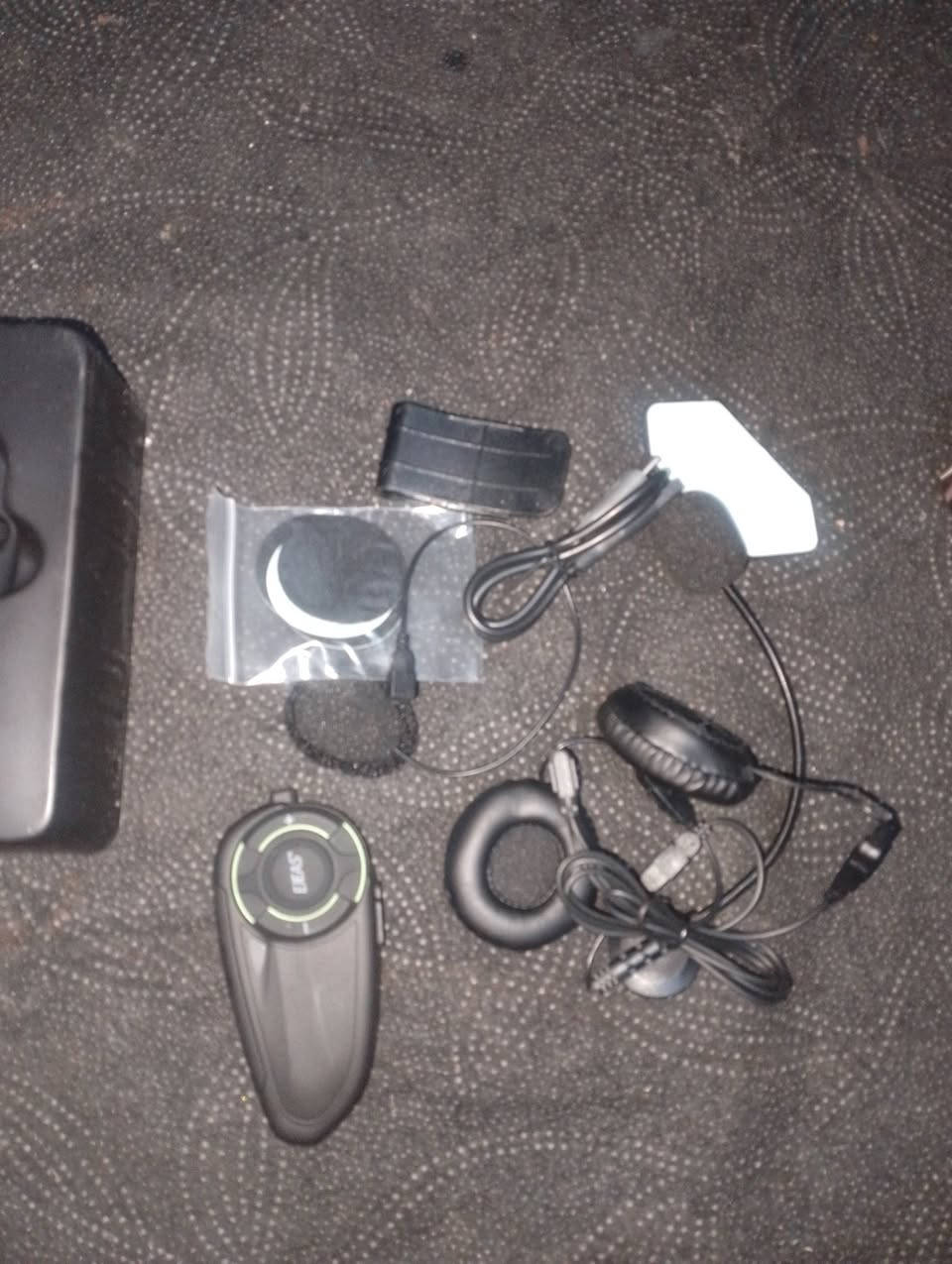 سلام عليكم سماعات خوذة اصلية طلعتلي بل امزون قيم بل يرضي الله وبلعافية عليك


**إذا كنت صاحب هذا الإعلان وتريد حذفه لأي سبب، رجاءا أرسل رسالة إلى الدعم الفني**