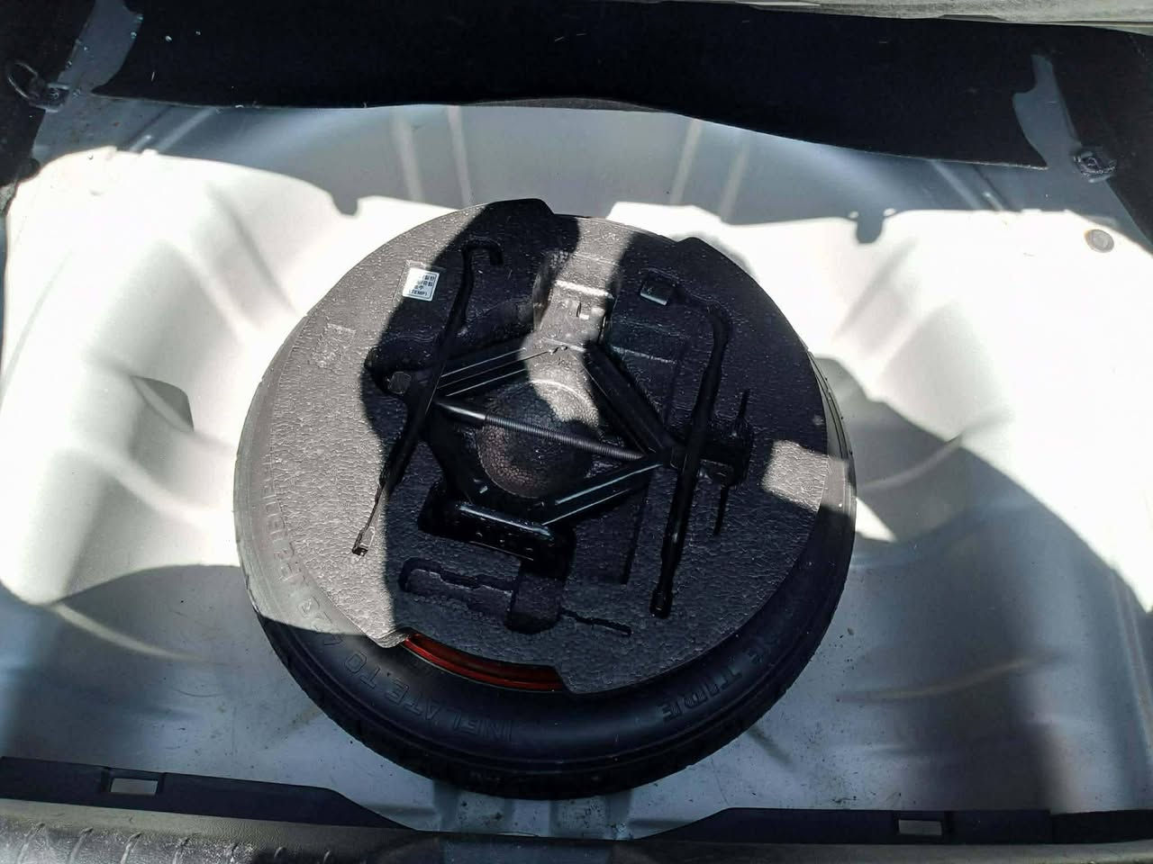 ئاڤانتی بڕاوە تازە داخل کامل مەسرەف سلایت جلدوو هیتەر ساردوو گەرمی بەشەرت 4تایەی لۆک شاشەو کامیرە زۆر تنو تۆڵە بێ شوختو قوپاوی بێ خایسات هەموی بەشەرت بوخاریشی نیە بەشەرت ئەو تۆزەی دیاریم کرد بۆیاخ  سعری48مەجال کەم ***********
