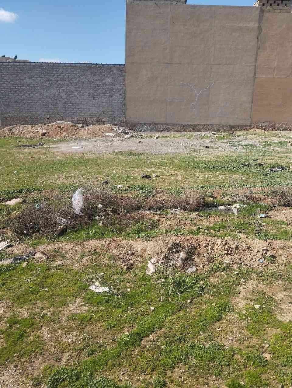 مكتب الحمزة للعقار
للبيع قطعتين ارض سكنية مساحه 400م تجاه شروق خدمات ماء كهرباء حي العسكري السعر 62 مليون بيع دبل أو واحد للاستفسار ع رقم المكتب أو ع واتساب 
***********
***********
