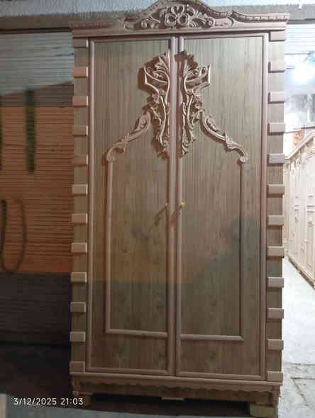 شغل درجه اولى حسب الطلب كناتير ابو البابين وأبو ثلاثة أبواب  وابو الاربعه وأبو الخمسه متوفر حسب الطلب العنوان  شارع ابو القاسم بساحه معمل ومعرض نجاره بابل 🇮🇶 الاتصال ***********
