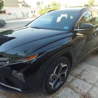 توسان وارد امريكي موديل ٢٤ ماشية ٢٦الف كم الضرر موضح بالصورة فول موصفا...