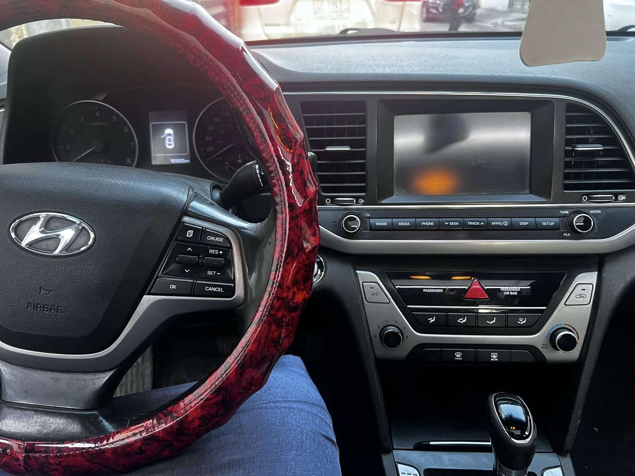 النترا موديل 2018 وارد كندي 
عداد  105 كم وليس ميل

فول موصفات 1/1 لون مميز مشمشي 

حادث جاملغ وبنيد … ايرباك ستيرن

1- محرك 2000 دوش مفتوح

2- رادارات

3- هيترات

4- حساسات

5- بصمه تشغل

6- بصمت ابواب

7- فتحه سلايت

8- جنطه بصمه

9- اشاير مري

10- ارضيه جلد

11- سبايدر رياضي

12- دقيوزر رياضي

13- شاشه كبيره

14- كامره

15- فول تحكم ستيرن

16- شاشه اعطال بل دشبول

17- ثلاث أنضمت قياده

18- كت كامل رياضي

بغداد / حي الجهاد *********** 
السعر 128 $
