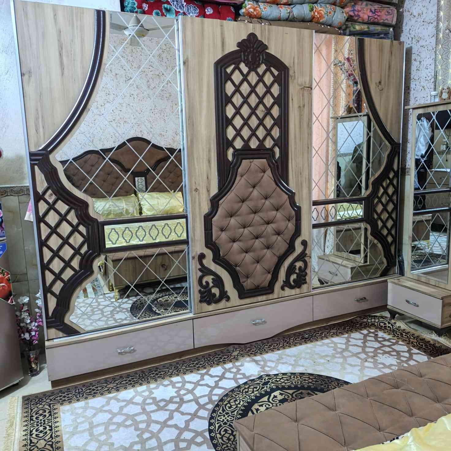 غرفه تركيه مستحمله العنوان بغداد مدينه الصدر
رقم الهاتف *********** واتساب
