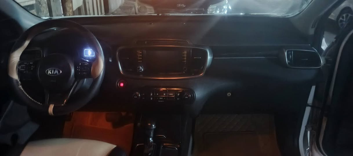 سلام عليكم سورنتو ٢٠١٦ سته سلندر رقم بغداد بسمي هزه جديده جاهزه مابيهه اي نقص مكاني بغداد سعر ،165، خليجيه ***********
