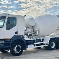 رينو • موديل ٢٠٠٤ • خبطه