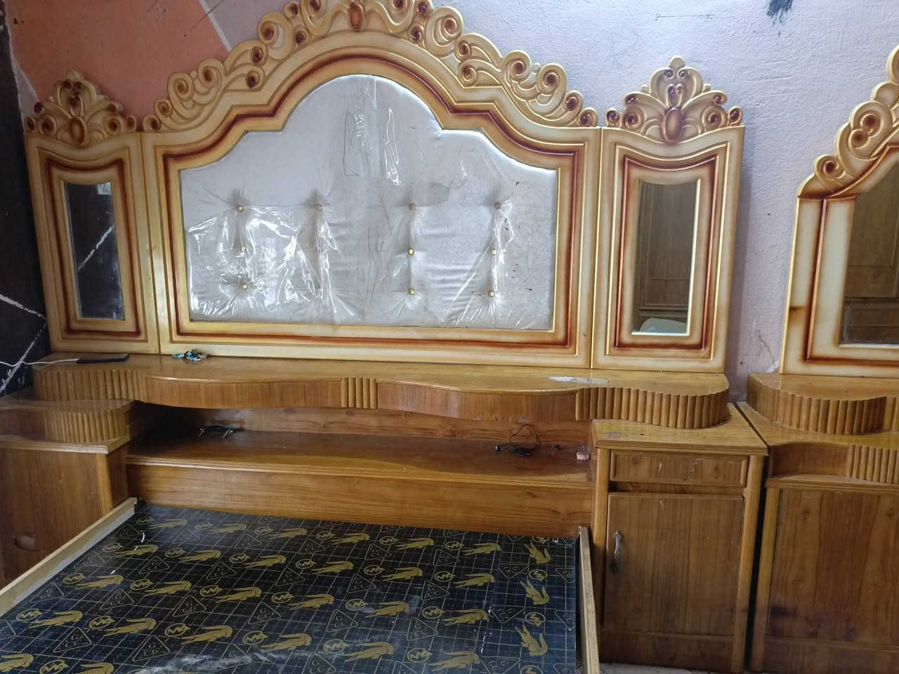 سلام عليكم غرفه البيع  السعر خاص
العنوان بغداد النهروان  
الرقم *********** وتساب
