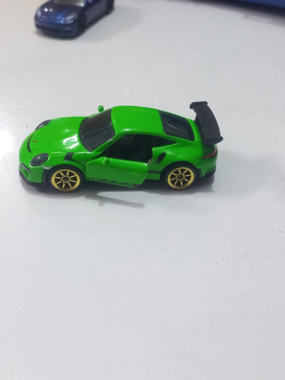 سلام عليكم 

PORSCHE 911 GT3 RS.                بورش

MAJORETE.                                ماجوريت

السعر 20 الف 

توصيل لكل المحافضات 5


**إذا كنت صاحب هذا الإعلان وتريد حذفه لأي سبب، رجاءا أرسل رسالة إلى الدعم الفني**