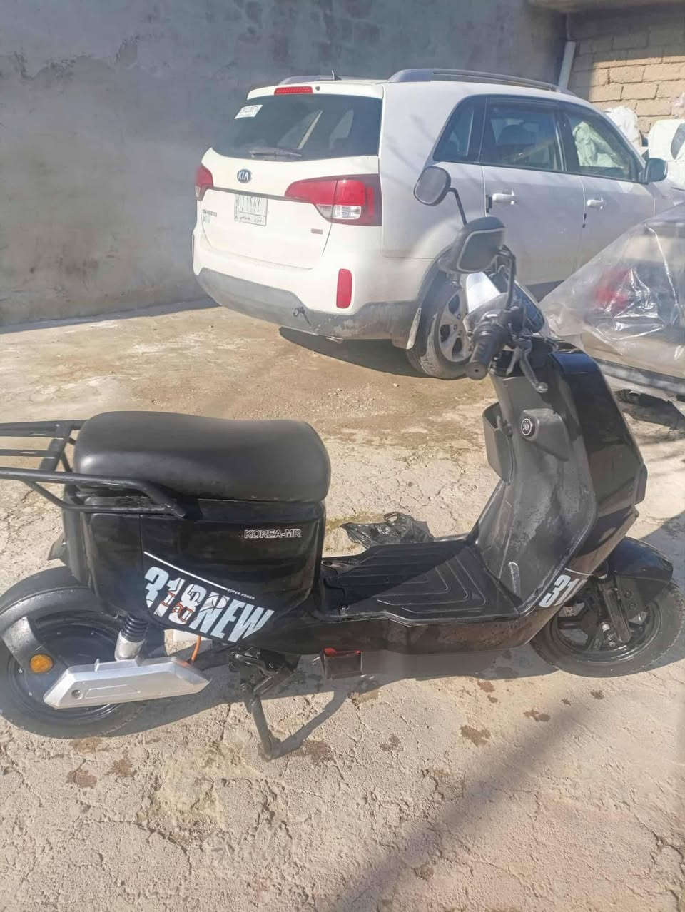 ماطور شحن 318للبيع ست بطاريات
ماطور نظيف السعر475 وبي مجال للاستفسار 
***********
***********
