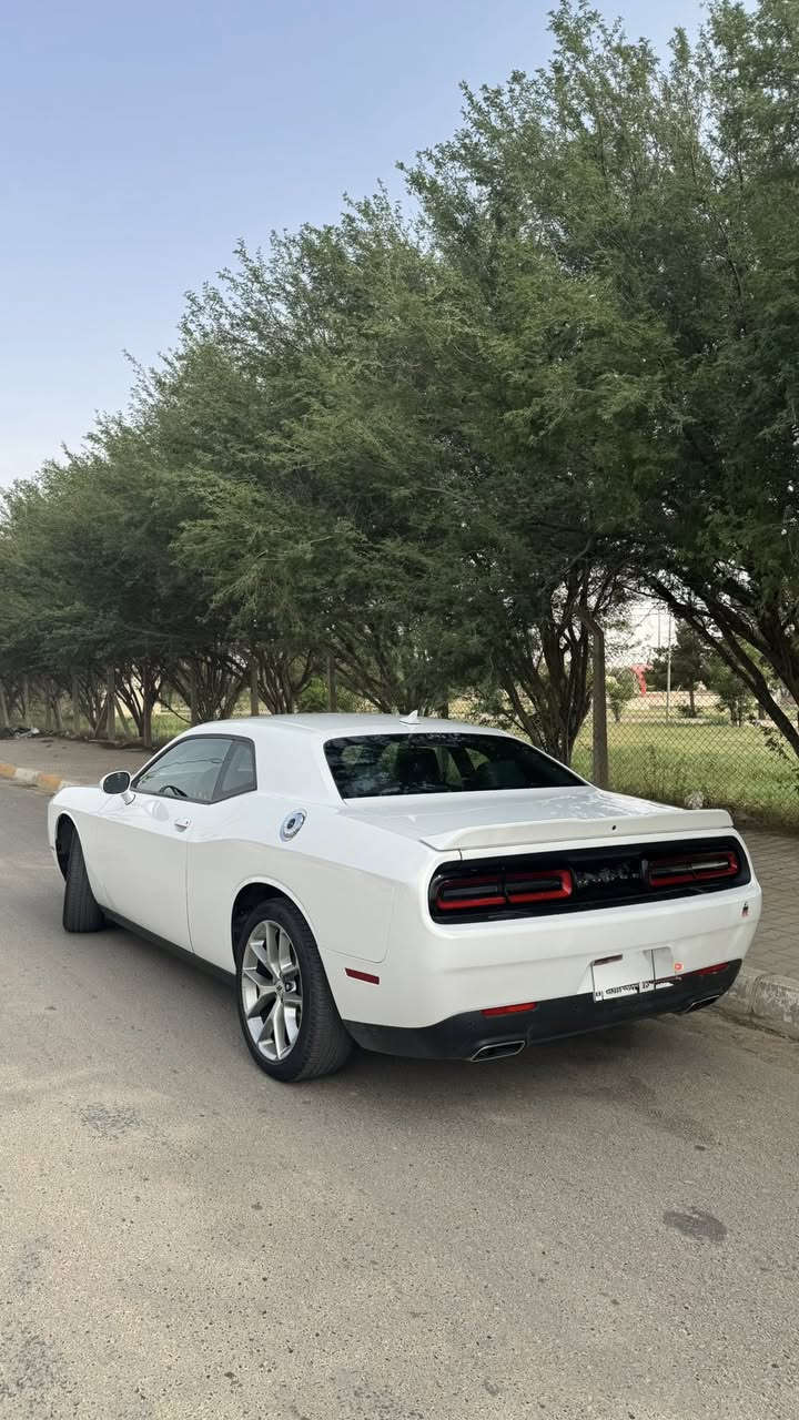 موديل ٢٠٢٢ Sxt 
ماشيه ٦٤٠٠٠ كيلو 
رقم اربيل باسمي السنويه 
كشنات كهرباء وتدفئة وخزن 
ستيرن تدفئة 
شاشه كبيرة 
حساسات بالمري 
ضررها موضح بالصورة باب وجامرلغ مبدل شركة 
الايرباك فقط التكمة 
لاستفسار ***********
مكان السيارة اربيل
