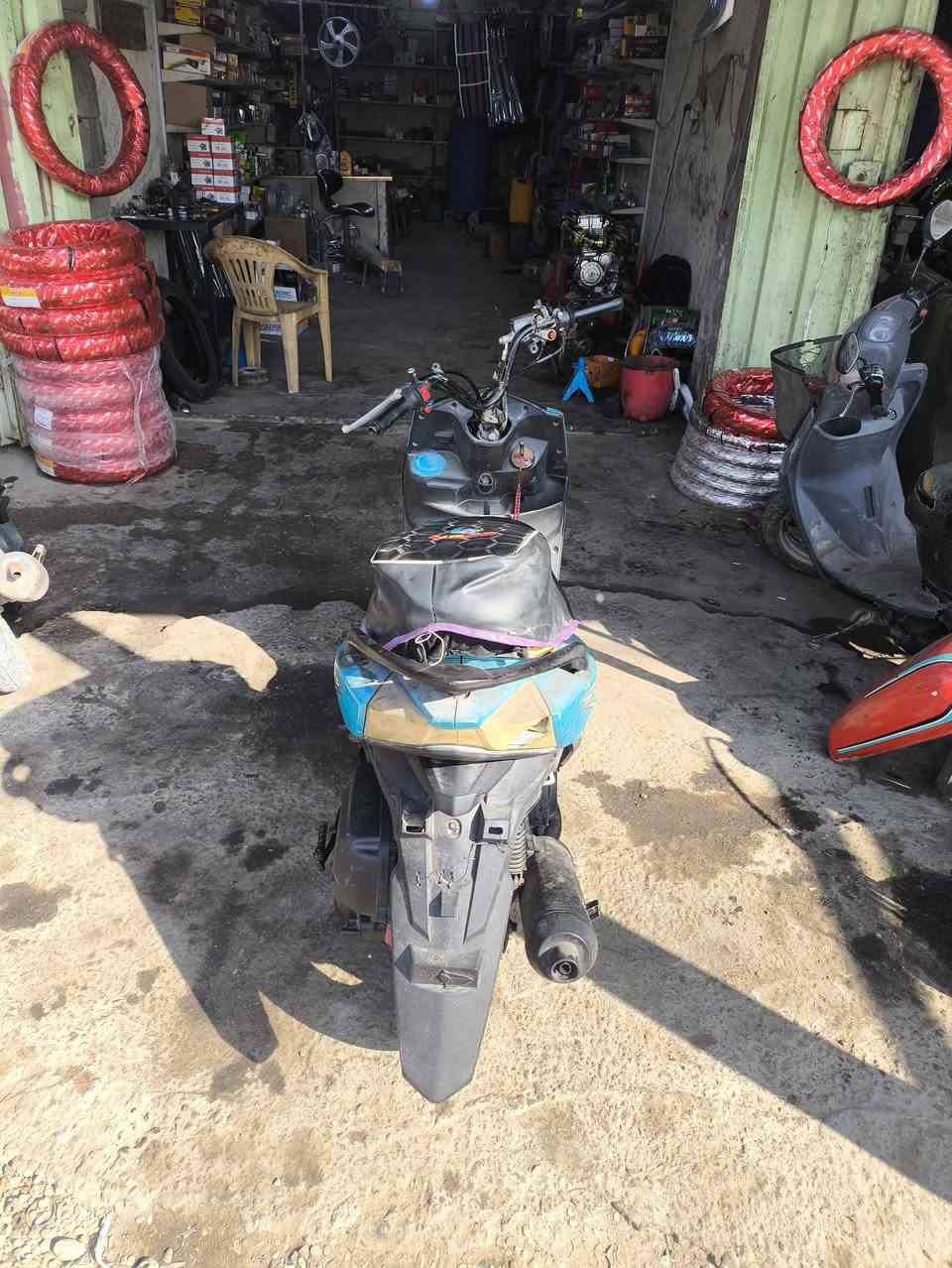 السلام عليكم دراجه ماكس للبيع كربلاء قرب جامعة العميد السعر150وبيه مجال قليل***********
