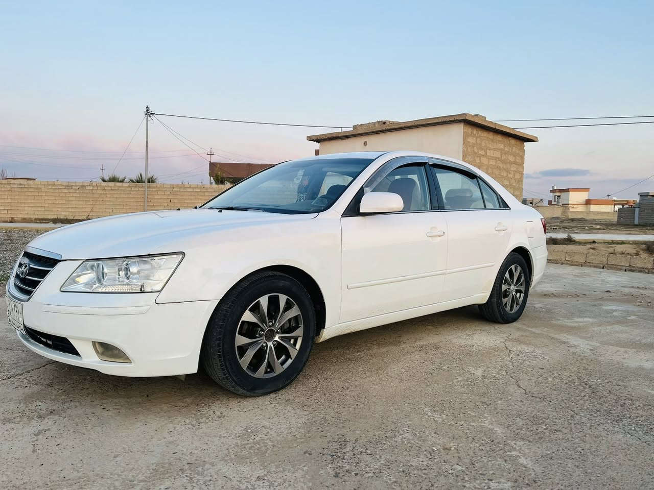 السلام عليكم للبيع سوناتا موديل ٢٠٠٩وارد امريكي محرك ٢٤٠ محرك كير شرط صدر توايرجديد فول مواصفات سلايت كشن كهربائي تحكمات سترين داخل صاج مفوله السياره رقم صلاح الدين الماني سنويه جديده ٢٠٢٩ بسمنه السياره شرط التحويل ولوكاله مشروع وطني ضرر جاملغ سايق رش كلير بدون معجون بدون دوخل السعر ١٢٥ورقه وبيه مجال شي قليل للستفار الاتصال على الرقم ***********مكان سياره كركوك الحويجه
