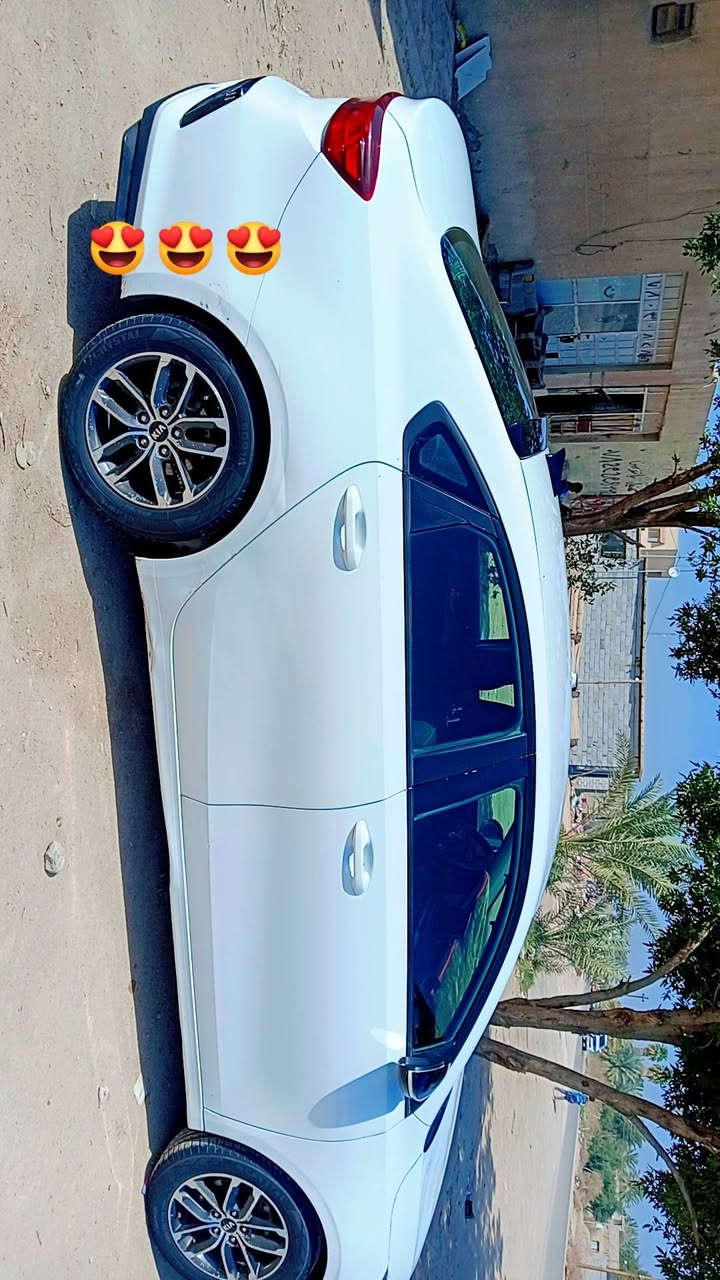 سلام عليكم فورتي ١٩ كير عادي بسمي جاهزه بيع ١٠٩ شاشه كامره تحكم جهتين تحديدمساروقوف ذاتي جاهزه مكانهه السماوه ***********
***********
