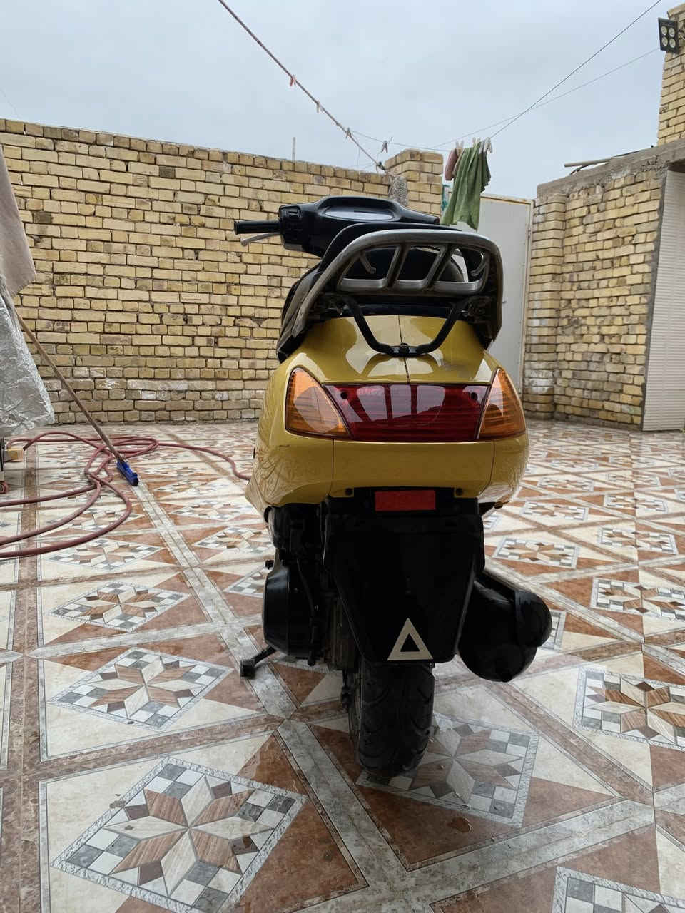 سلام عليكم سبيسي. ياباني رمبه اخذت صاله شهرين عندي الدراجه جديده كلش وبرغي مامفتوحه بي كفاله كله  كله صلي  ماشيه ١٥   السعر مليون و ٣٥٠وبيها مجال بسيط    مكاني الكوت الجديده ***********  شراي يخابرني خاص ماجوب
