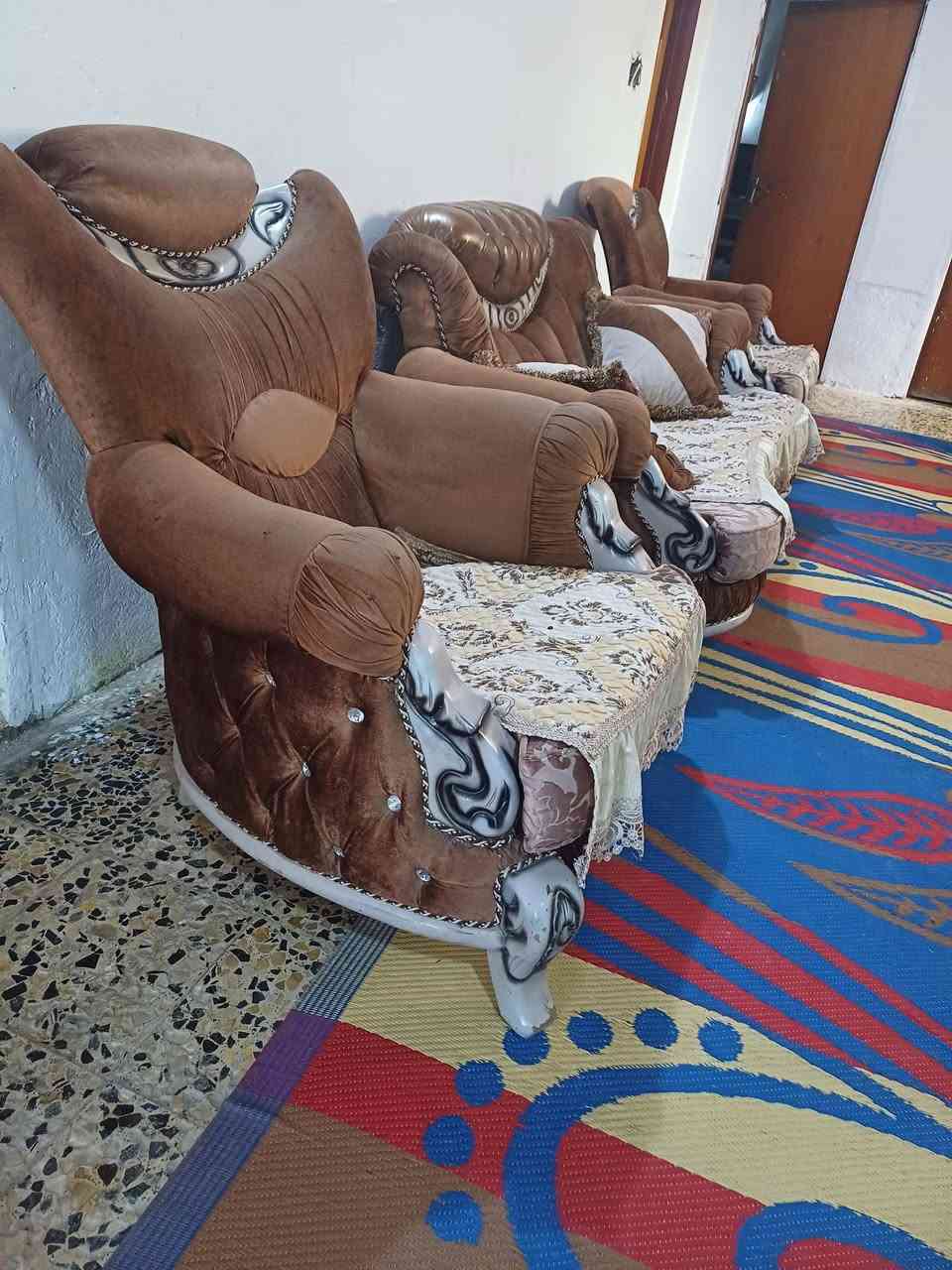 قنفات تركي  خشب ثقيل نظافة ٩٠%
السعر ٣٥٠ 
العنوان طريق الاسكان الصناعي قرب السيطره


**إذا كنت صاحب هذا الإعلان وتريد حذفه لأي سبب، رجاءا أرسل رسالة إلى الدعم الفني**