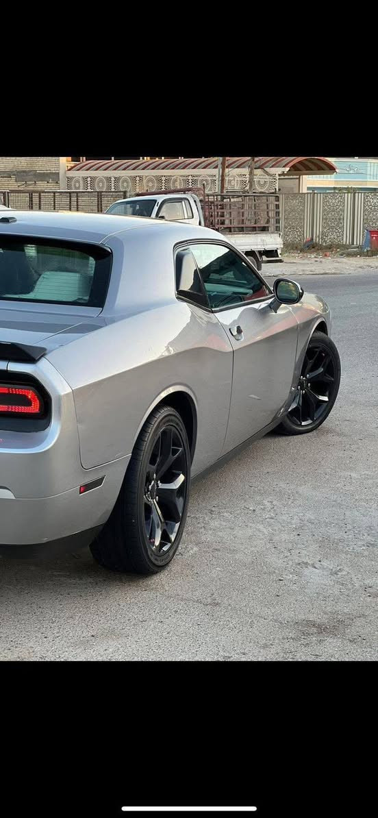 جالنجر البيع موديل 2014كير ومحرك مكفول مكينه5700هيمي
مكان بغداد الدورة حي صحة رقم الهاتف***********
سعره105وبيه مجال
