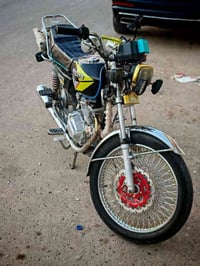 للبيع موديل 24 شرط المحرك ما مفتوح السعر 600وبي مجال للشراي الاتصال عل...