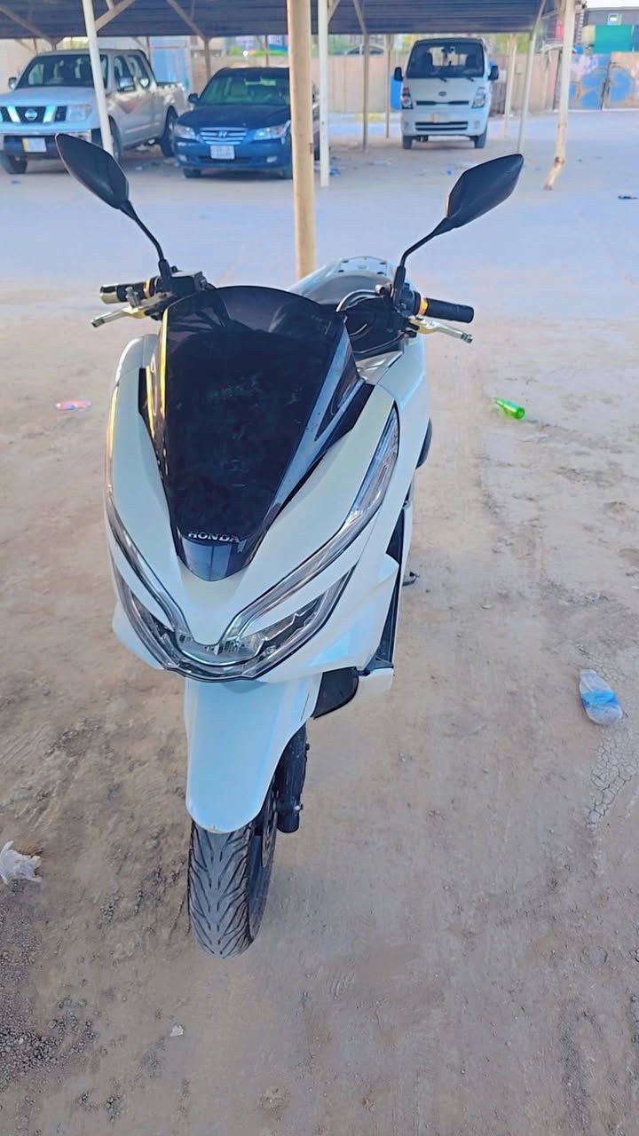سلام عليكم pcx جيل الثالث
موديل 2020
مكينه 125cc
مكينه وكفرات بلاد 
حساس ازدحام وحساس استان شغالات 
السعر مليونين و200
للاستفسار الاتصال على الرقم
***********
