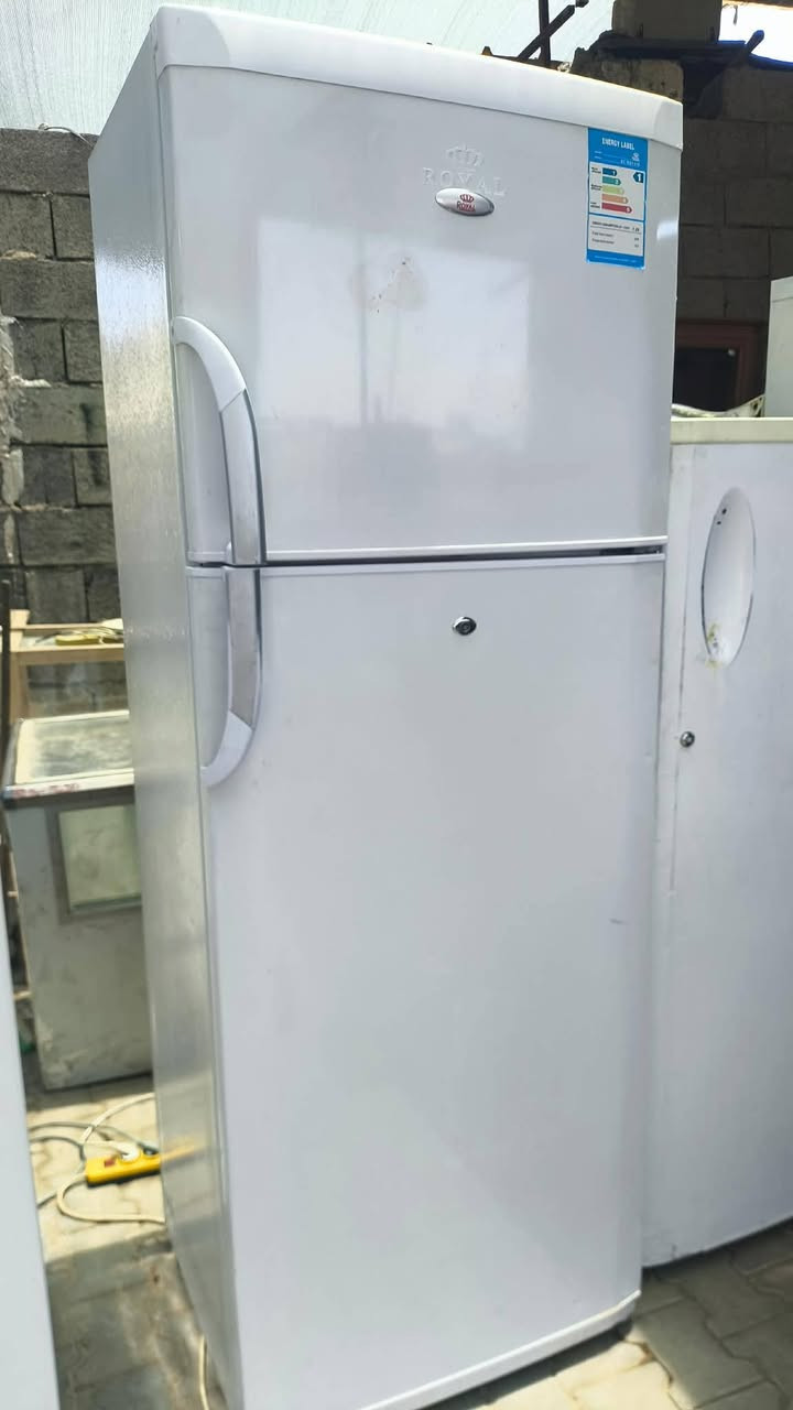 ثلاجه حجم كبير شغال مابي كل عيب 275طباخ ايطالي 160وكريازي 200مكانهم ممدؤدة


**إذا كنت صاحب هذا الإعلان وتريد حذفه لأي سبب، رجاءا أرسل رسالة إلى الدعم الفني**