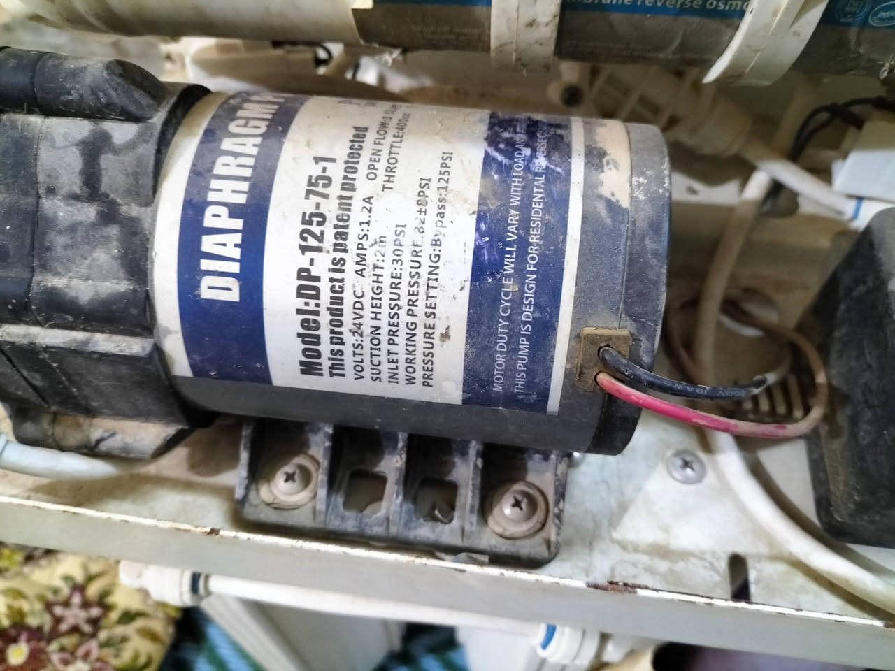 مكنسه كهربائيه شغاله نضيف 20
صفيه ماي اخذتها تشتغل بس معرف شون اشغهاله 25
***********
