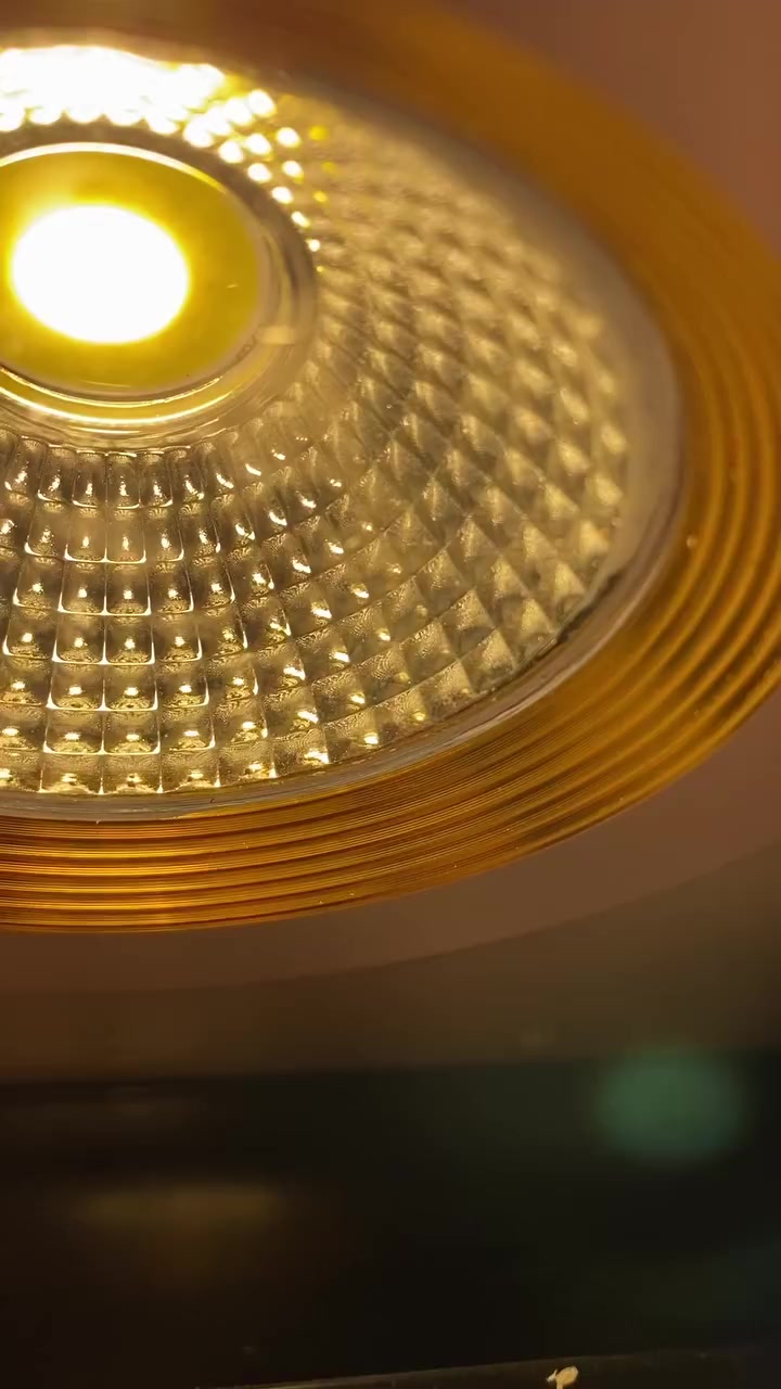 للبيع كاونتر جديد تزكام تركي  ثلاث مترات ارضي ومعلق والسنك متر ونص مرمر يوجد مراوس
العنوان مغربه بل شيشان الثانيه بل سايدين آخر استداره الاتصال *********** بي واتساب يوجد خدمه توصيل
