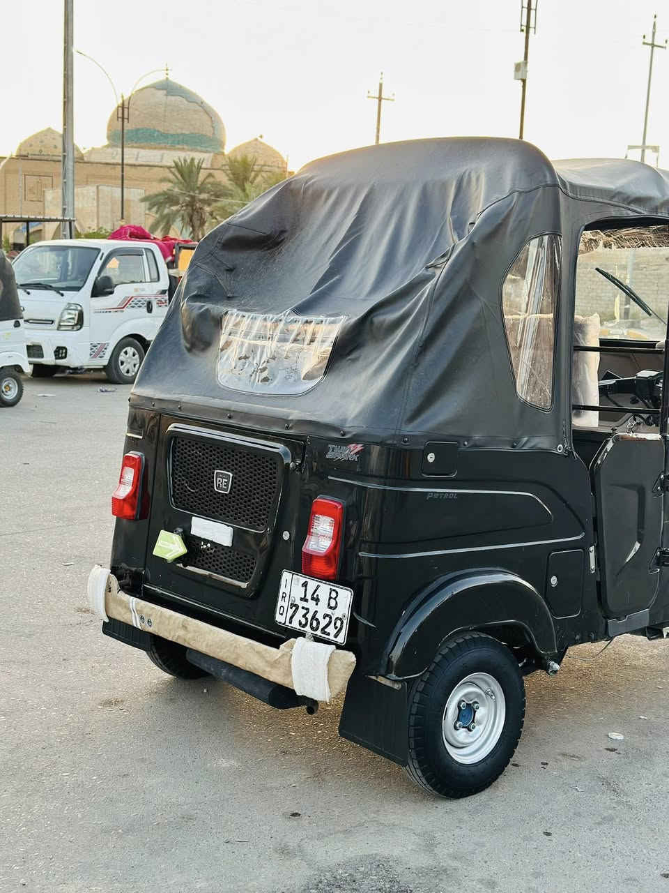 سلام عليكم تكتك البيع موديل ٢٣ شهر١١ مضلع  مرقم لوحات نكليزي رقم بصره بسمي مداور بل ناصريه  كفاله عامه مكينه وكشر تكتك جاهزه  تاير جبل جديد لاصلي مكاني ذي قار قضاه الغراف رقم ***********
