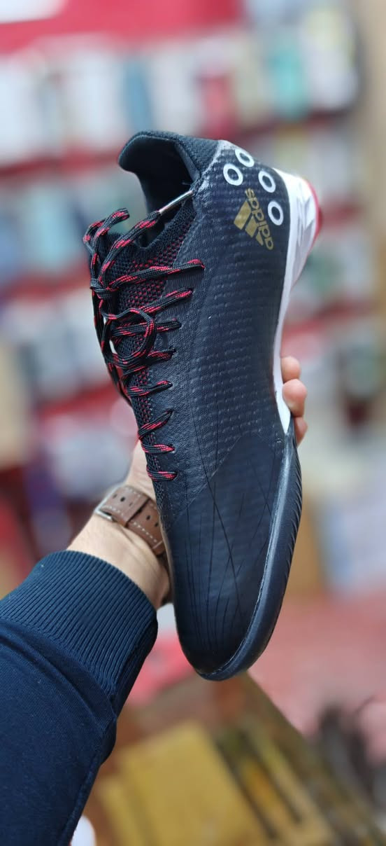 اديداس صالات 
تحفه اصلي 
صناعة اندنوسيا 
قياس 41 
كربلاء حي الحر قرب مجمع ليمونه


**إذا كنت صاحب هذا الإعلان وتريد حذفه لأي سبب، رجاءا أرسل رسالة إلى الدعم الفني**